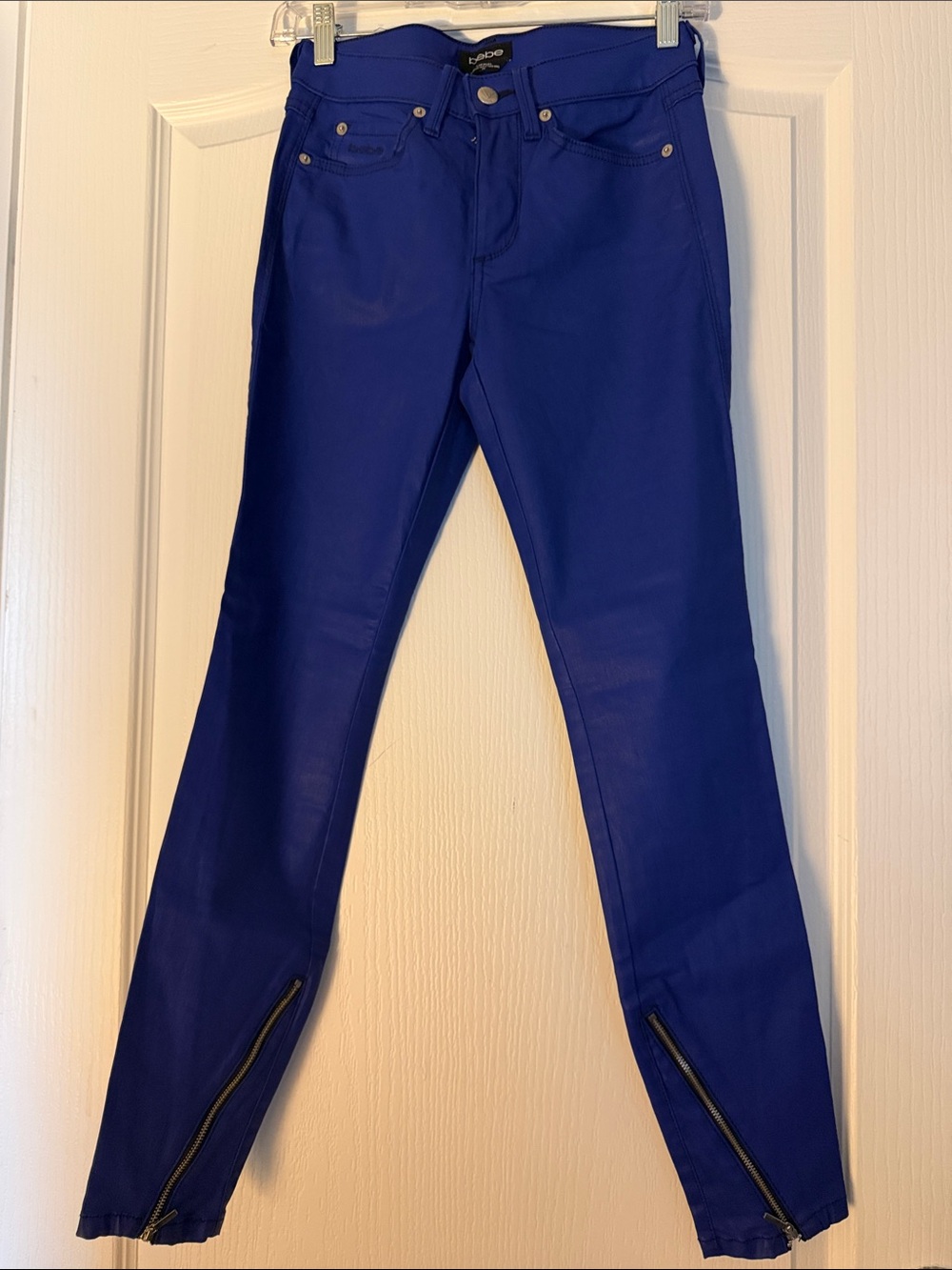 Bebe Royal Blue Coated Skinny Jeans with Ankle Zippers Worn Once Sz 26.